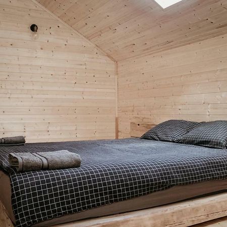 Atputas Baze Ods Lofts Villa Barta Bagian luar foto