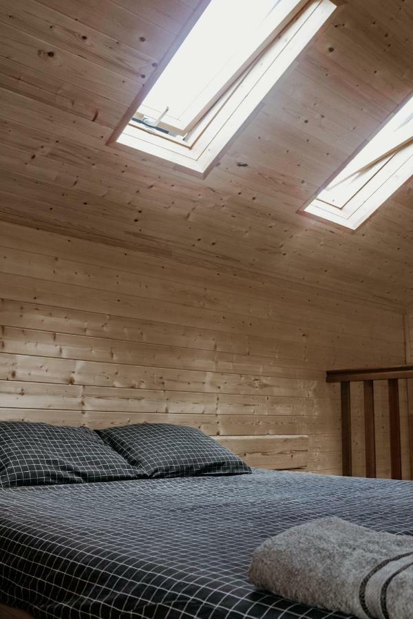 Atputas Baze Ods Lofts Villa Barta Bagian luar foto